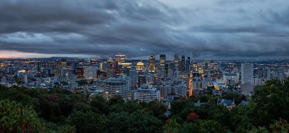 Vista panorâmica de Montréal em um dia de chuva